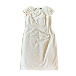 St. John Off-White Sheath Dress Fitted Classic Cap Sleeves Size 4 Women's